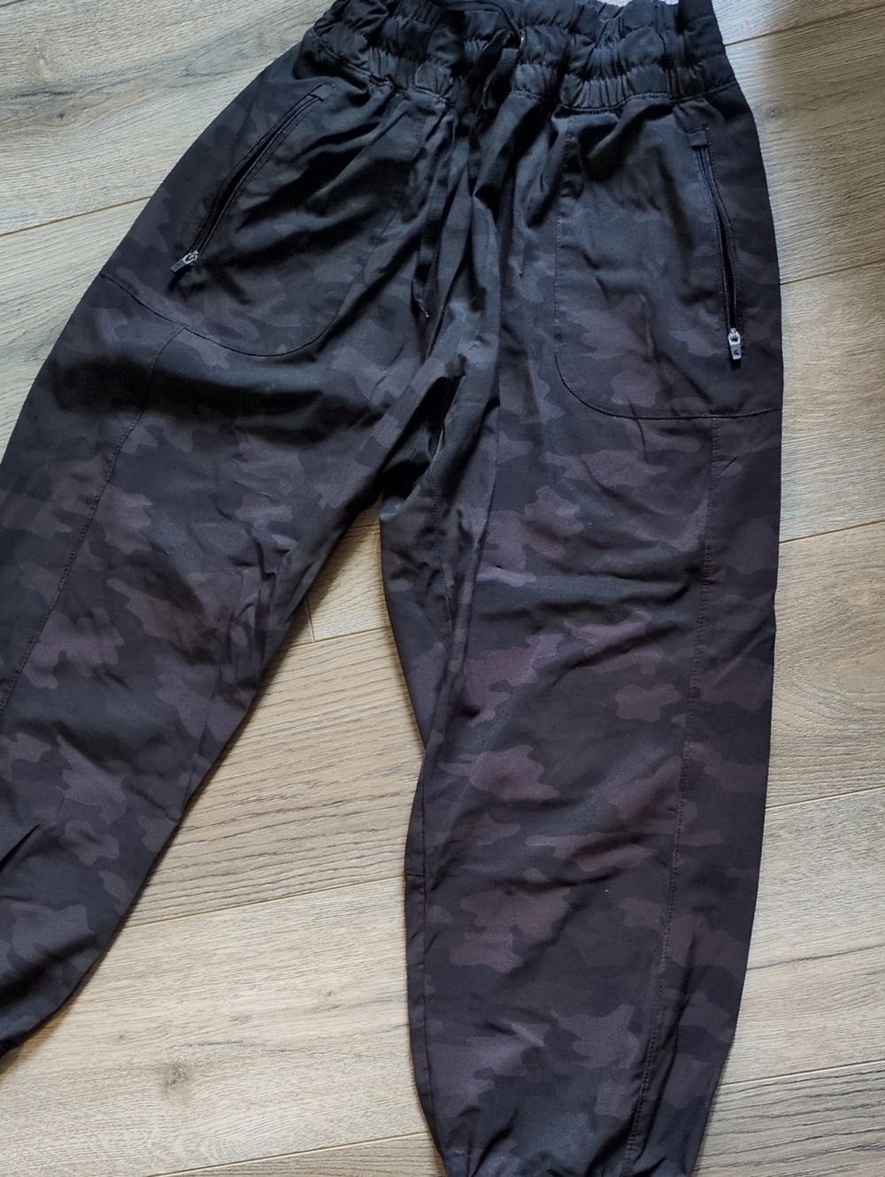 Kyodan Dark Camo Elastic Waist Jogger Capris